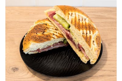 Bagel charcuterie product image