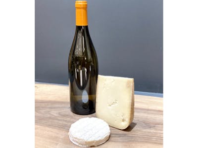 Apéritif fromages de brebis et vin blanc product image