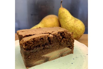 Gâteau au chocolat et aux poires fraiches (part) product image