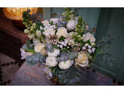 Bouquet de saison blanc product image