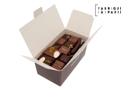 Ballotin de chocolats assortis (petit) product image