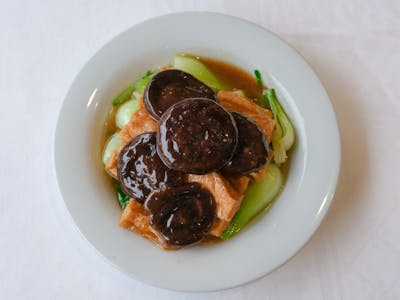 Tofu aux légumes de saison et champignons product image