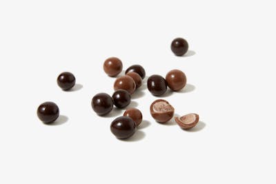 Noisettes enrobées, chocolat noir product image