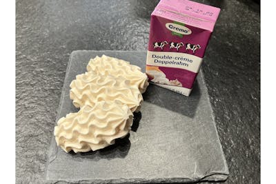 Double crème et meringues product image