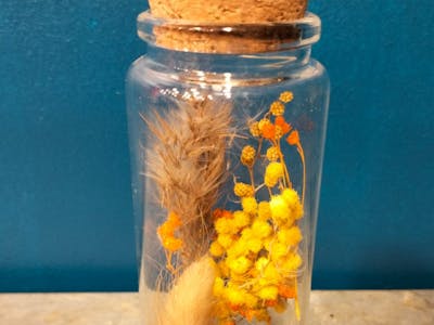 Bouteille de fleurs sechées product image