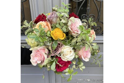 Bouquet de roses mélangées (grand) product image