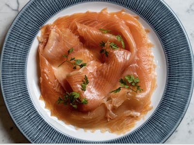 Fines tranches de saumon fumé Bio product image