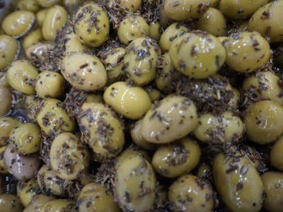 Olives à l’ail product image