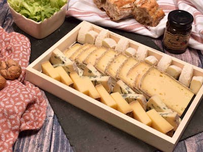 Plateau de fromages 100% apéro product image