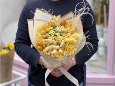 Bouquet jaune de fleurs séchées product image