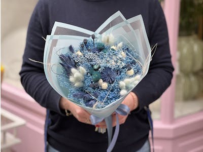 Bouquet bleu de fleurs séchées product image