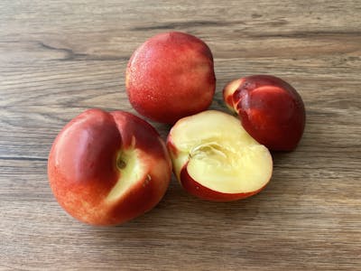 Nectarines blanches product image