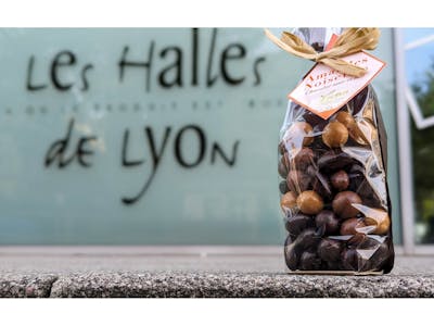 Amandes noisettes Voisin chocolat noir et lait (sachet) product image