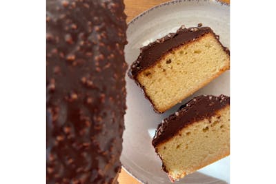 Part de Cake Vanille enrobé de Chocolat product image