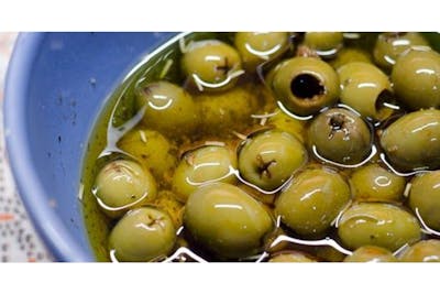 Olives dénoyautées persil/ail product image